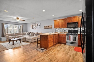 1226 10th St NW, Cedar Rapids, IA 52405 - photo 6