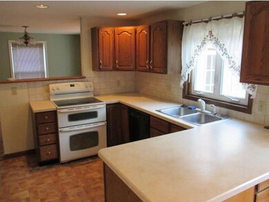 Kitchen From Side Entry