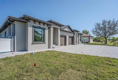 24 Donlon Dr, Rotonda West, FL 33947 - photo 2