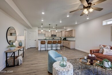 1110 E 42nd St, Joplin, MO 64804 - photo 2