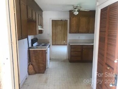 805 Orchard St unit 3, Shelby, NC 28152 - photo 5