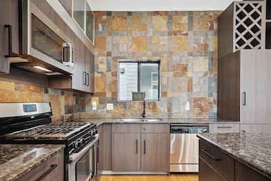 2010 Blodgett St unit G, Houston, TX 77004 - photo 2