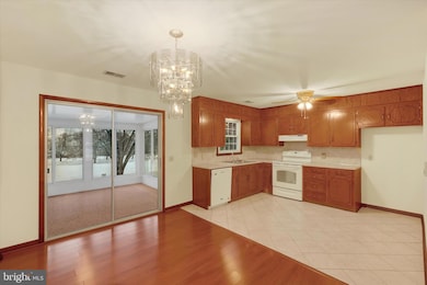 3821 Club House Dr, Fayetteville, PA 17222 - photo 7