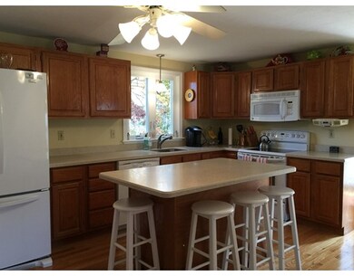 34 Dawson Cir, Holden, MA 01520 - photo 2