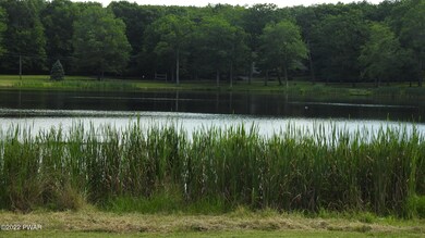 141 Mohegan Dr, Milford, PA 18337 - photo 7