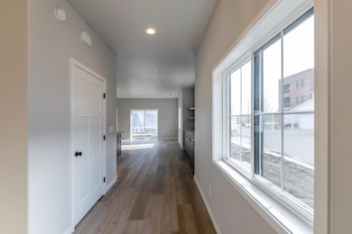 4170 Arthur Dr, Fargo, ND 58104 - photo 3