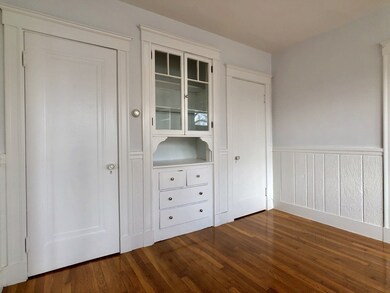 6 Lesher St unit 2L, Roslindale, MA 02131 - photo 2