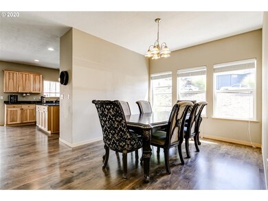 2589 Abigail Ln, Eugene, OR 97403 - photo 5