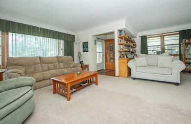 1503 W 8th St, Cedar Falls, IA 50613 - photo 2