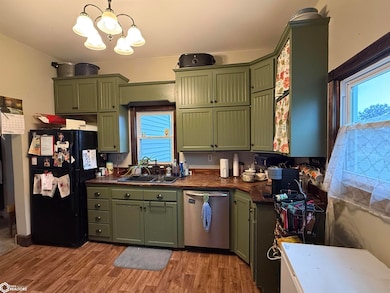 201 S Walnut St, Richland, IA 52585 - photo 3