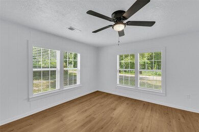 185 S Dewitt Rd, Vidor, TX 77662 - photo 5