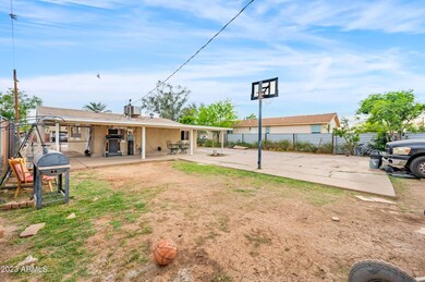 3324 W Cypress St Phoenix AZ 85009-5