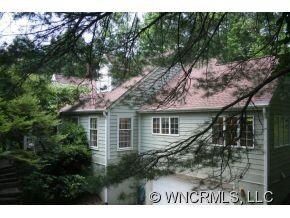Newer hardiboard siding & roof