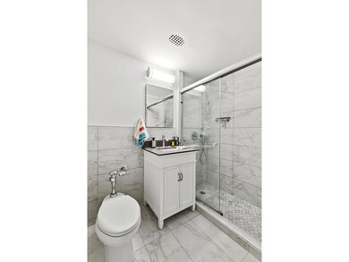 London Terrace Towers unit 3C, New York, NY 10011 - photo 3