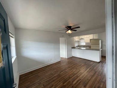 4706 Yellowstone Blvd unit 6, Houston, TX 77021 - photo 2