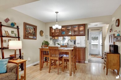8_LivingDining