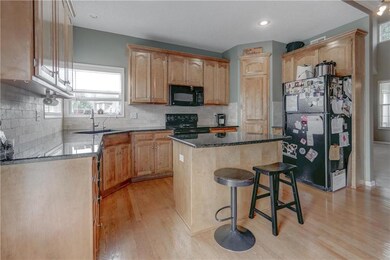 325 S Adams Ct, Raymore, MO 64083 - photo 5