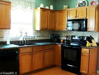 Kitchen. This is a kitchen that you will enjoy cooking in.