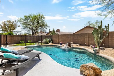 4627 E Weaver Rd, Phoenix - 353