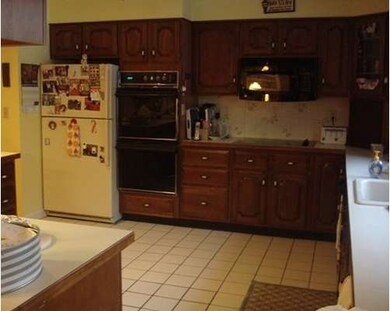 76 Highland Rd, Abington, MA 02351 - photo 2