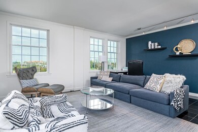 1 King Street 508 living area