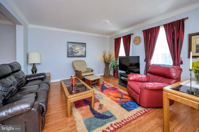 12770 Dogwood Hills Ln, Fairfax, VA 22033 - photo 5