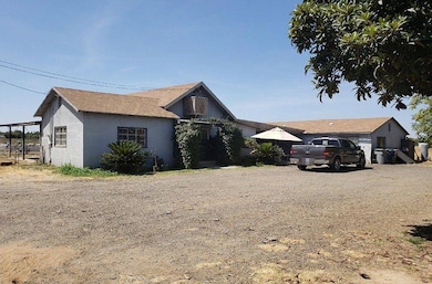 4435 N Cornelia Ave, Fresno, CA 93722 - photo 2