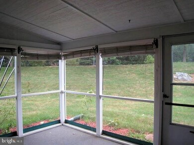 404 Barrington Ct, Palmyra, PA 17078 - photo 5