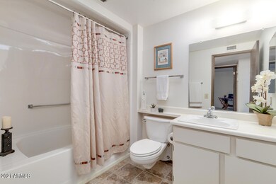 10511 W Highwood Ln, Sun City, AZ 85373 - photo 7