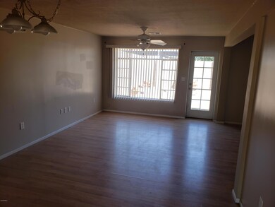 LARGE GREAT ROOMDD