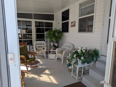 10404 Hwy 27 unit R129, Frostproof, FL 33843 - photo 4