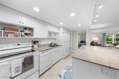 216 Palm Dr unit 5, Naples, FL 34112 - photo 6