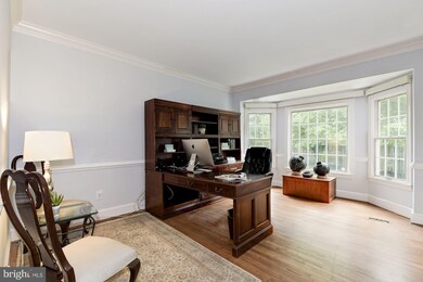 1008 Evonshire Ln, Great Falls, VA 22066 - photo 6