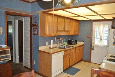 1067 Lockwood Rd, Columbus, OH 43227 - photo 6