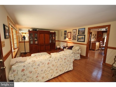 31 Macfarland Ave, Warminster, PA 18974 - photo 6