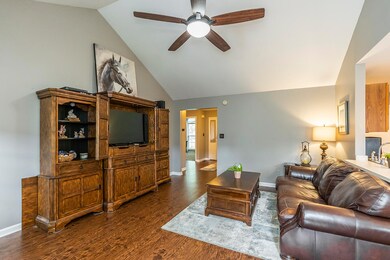 352 Weslyn Way, Nicholasville, KY 40356 - photo 4