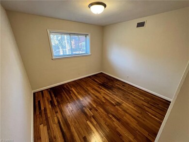 1610 W Northwest Blvd unit D, Winston Salem, NC 27104 - photo 7