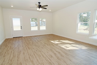 1004 N State St, Wagoner, OK 74467 - photo 3