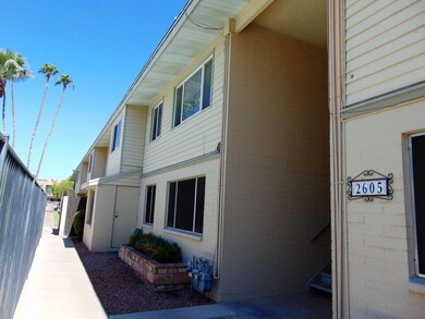 2605 W Rose Ln #B-211 (2)