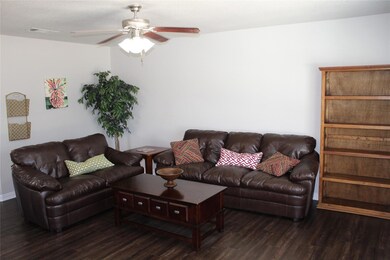 340 Tyler Ct, Weatherford, TX 76086 - photo 2