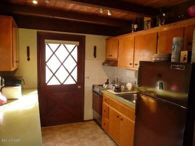 803 Cedar Ct, Hawley, PA 18428 - photo 4