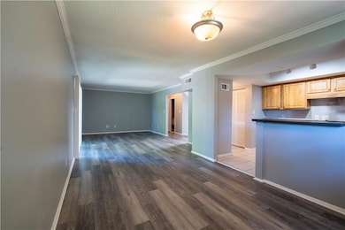 3301 Henderson Mill Rd unit F1, Atlanta, GA 30341 - photo 6