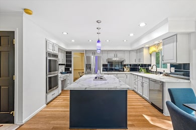 900 Old Pine Dr, Columbus, OH 43230 - photo 7