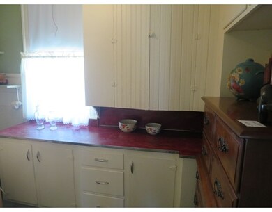 7 Thompson St, Monson, MA 01057 - photo 4