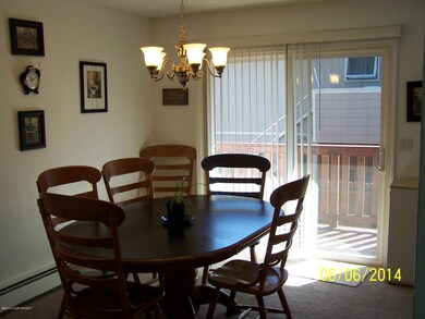 Spacious Dining Area