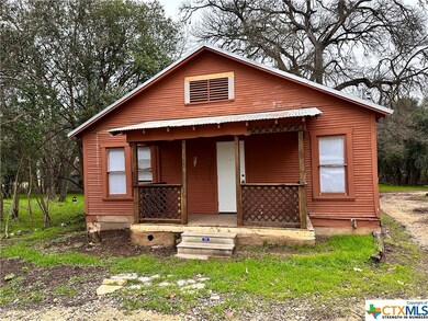 1014 Academy St, San Marcos, TX 78666 - photo 2