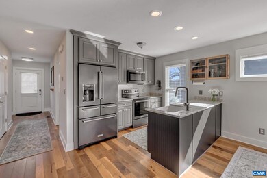 1502 Midland St, Charlottesville, VA 22902 - photo 5