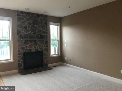 828 Freeland Ct, Gambrills, MD 21054 - photo 5