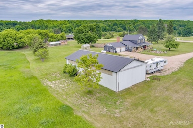 4441 Deckerville Rd, Lupton, MI 48635 - photo 3