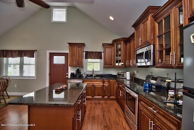 610 Jessup St, Dunmore, PA 18512 - photo 3